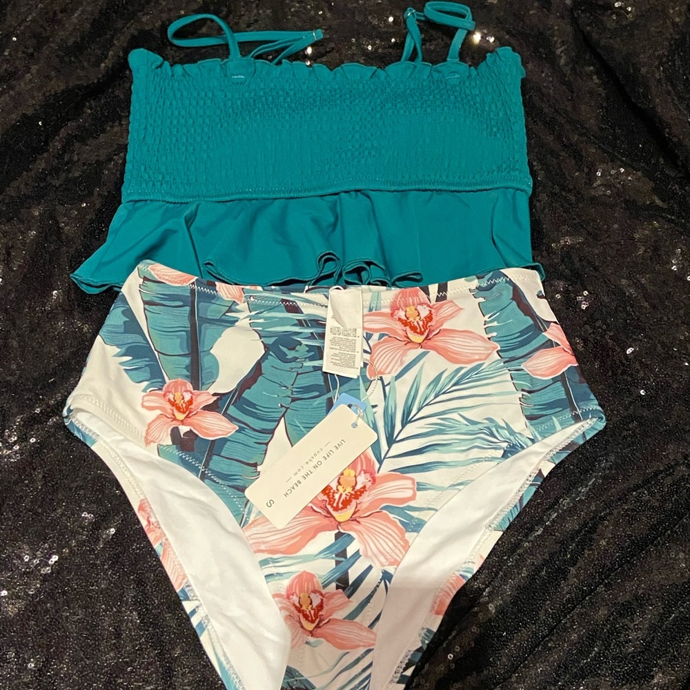 Cupshe two piece 🌴👙